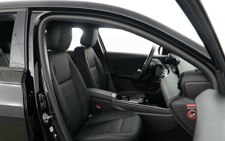 Mercedes-Benz A-Класс, 2019 год, 2 457 077 рублей, 8 фотография