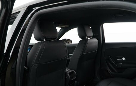 Mercedes-Benz A-Класс, 2019 год, 2 457 077 рублей, 11 фотография