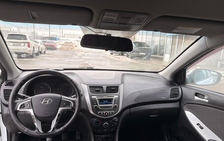 Hyundai Solaris II рестайлинг, 2013 год, 680 000 рублей, 6 фотография