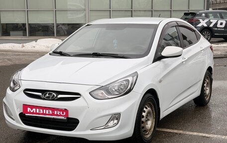 Hyundai Solaris II рестайлинг, 2013 год, 680 000 рублей, 2 фотография