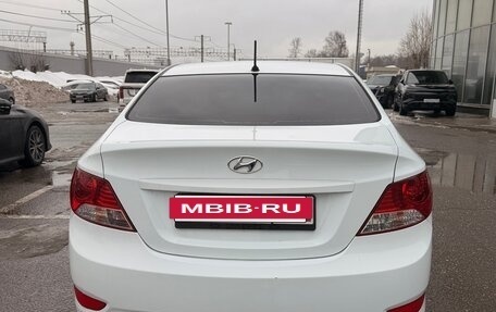 Hyundai Solaris II рестайлинг, 2013 год, 680 000 рублей, 4 фотография