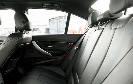 BMW 3 серия, 2018 год, 2 650 000 рублей, 23 фотография