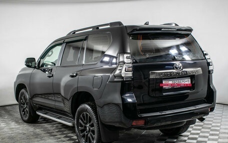 Toyota Land Cruiser Prado 150 рестайлинг 2, 2021 год, 6 590 000 рублей, 7 фотография