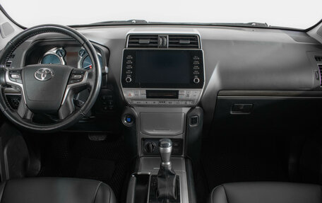 Toyota Land Cruiser Prado 150 рестайлинг 2, 2021 год, 6 590 000 рублей, 11 фотография