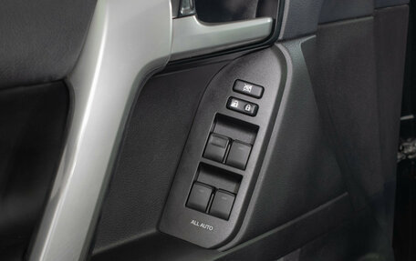 Toyota Land Cruiser Prado 150 рестайлинг 2, 2021 год, 6 590 000 рублей, 17 фотография