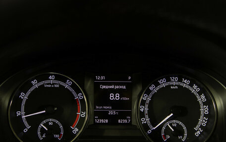 Skoda Rapid I, 2018 год, 1 295 000 рублей, 9 фотография