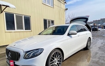 Mercedes-Benz E-Класс, 2017 год, 2 400 000 рублей, 1 фотография