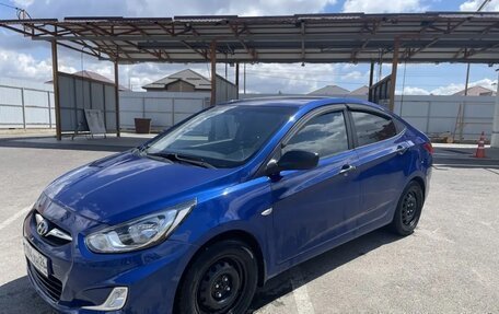 Hyundai Solaris II рестайлинг, 2011 год, 610 000 рублей, 3 фотография