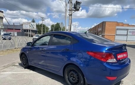 Hyundai Solaris II рестайлинг, 2011 год, 610 000 рублей, 5 фотография