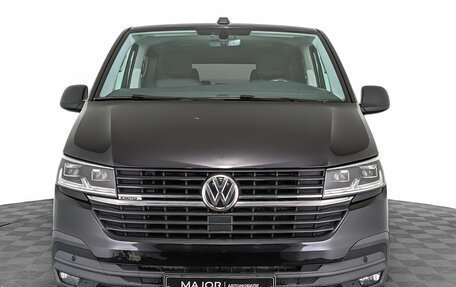 Volkswagen Multivan T6 рестайлинг, 2021 год, 6 495 000 рублей, 2 фотография