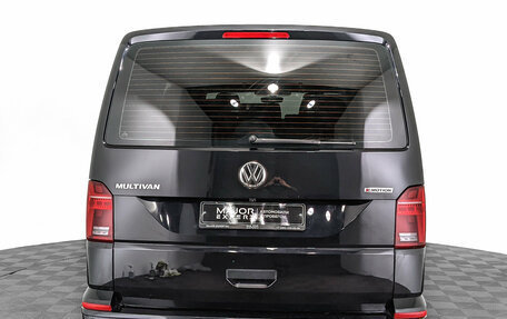 Volkswagen Multivan T6 рестайлинг, 2021 год, 6 495 000 рублей, 6 фотография