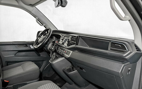 Volkswagen Multivan T6 рестайлинг, 2021 год, 6 495 000 рублей, 11 фотография