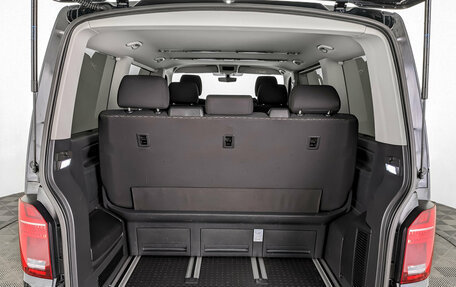 Volkswagen Multivan T6 рестайлинг, 2021 год, 6 495 000 рублей, 10 фотография