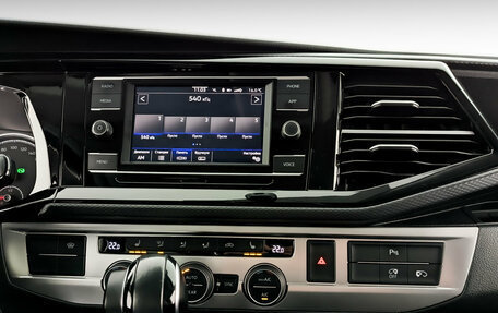 Volkswagen Multivan T6 рестайлинг, 2021 год, 6 495 000 рублей, 16 фотография