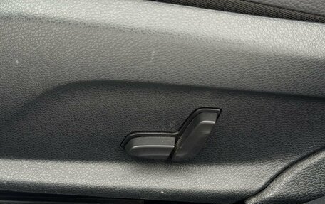 Mercedes-Benz C-Класс, 2017 год, 2 650 000 рублей, 15 фотография