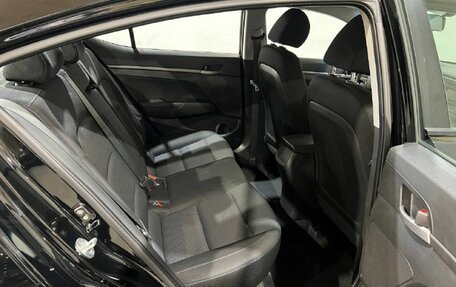 Hyundai Elantra VI рестайлинг, 2017 год, 1 390 000 рублей, 11 фотография