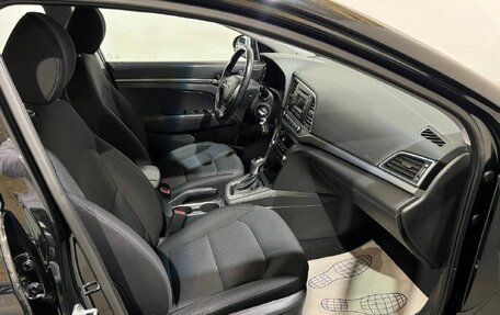 Hyundai Elantra VI рестайлинг, 2017 год, 1 390 000 рублей, 10 фотография