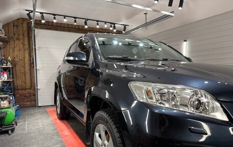 Toyota RAV4, 2011 год, 1 600 000 рублей, 2 фотография