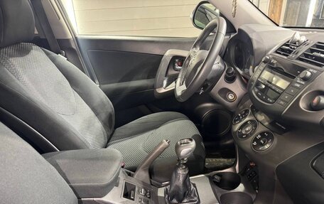 Toyota RAV4, 2011 год, 1 600 000 рублей, 13 фотография