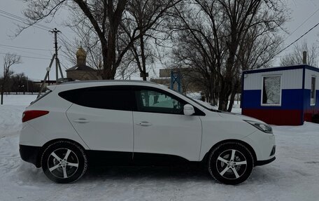 Hyundai ix35 I рестайлинг, 2013 год, 1 400 000 рублей, 3 фотография