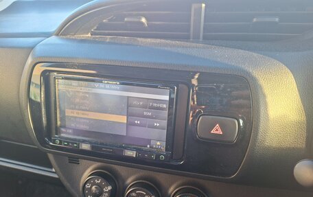 Toyota Vitz, 2019 год, 950 000 рублей, 7 фотография