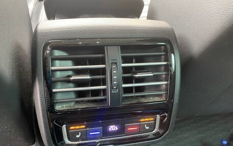 Volkswagen Passat B8 рестайлинг, 2018 год, 2 750 000 рублей, 5 фотография