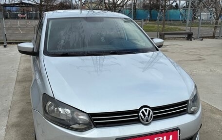 Volkswagen Polo VI (EU Market), 2015 год, 760 000 рублей, 1 фотография
