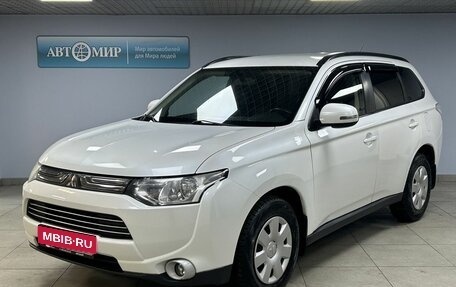 Mitsubishi Outlander III рестайлинг 3, 2013 год, 1 488 000 рублей, 1 фотография