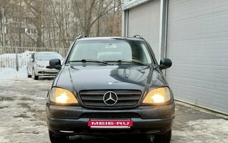 Mercedes-Benz M-Класс, 2000 год, 460 000 рублей, 2 фотография