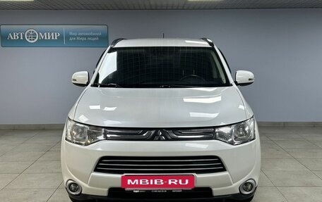 Mitsubishi Outlander III рестайлинг 3, 2013 год, 1 488 000 рублей, 2 фотография