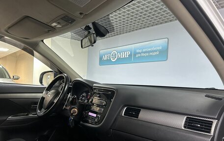 Mitsubishi Outlander III рестайлинг 3, 2013 год, 1 488 000 рублей, 13 фотография