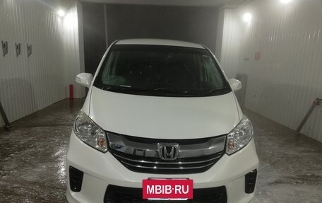 Honda Freed I, 2015 год, 1 490 000 рублей, 9 фотография