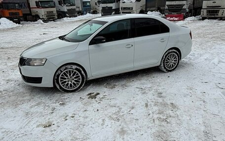 Skoda Rapid I, 2018 год, 900 000 рублей, 7 фотография