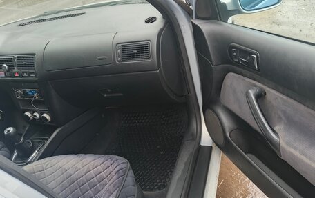 Volkswagen Golf IV, 1997 год, 285 000 рублей, 10 фотография