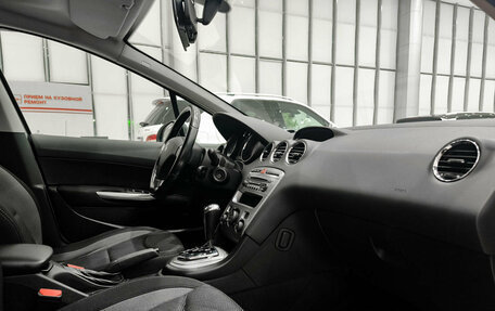 Peugeot 408 I рестайлинг, 2013 год, 690 000 рублей, 13 фотография