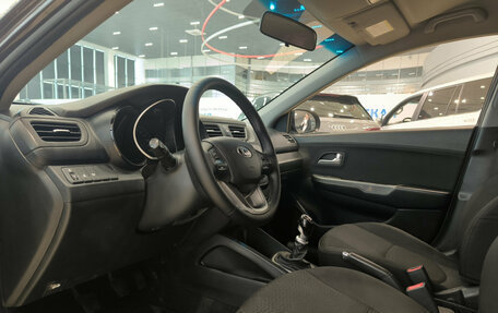 KIA Rio III рестайлинг, 2014 год, 930 000 рублей, 20 фотография