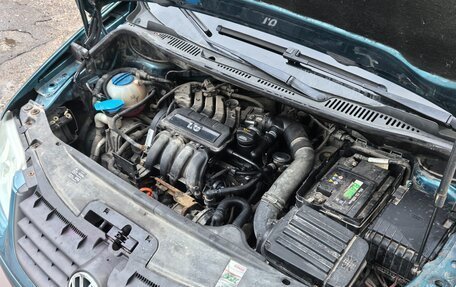 Volkswagen Touran III, 2005 год, 400 000 рублей, 11 фотография