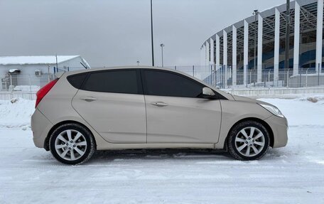 Hyundai Solaris II рестайлинг, 2012 год, 720 000 рублей, 8 фотография