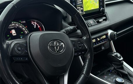 Toyota RAV4, 2020 год, 3 100 000 рублей, 5 фотография