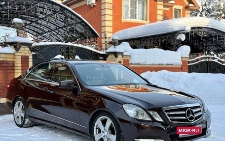 Mercedes-Benz E-Класс, 2013 год, 1 780 000 рублей, 2 фотография