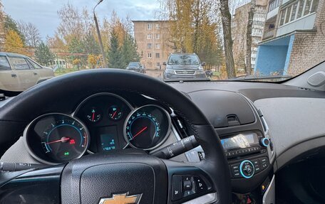 Chevrolet Cruze II, 2013 год, 700 000 рублей, 2 фотография