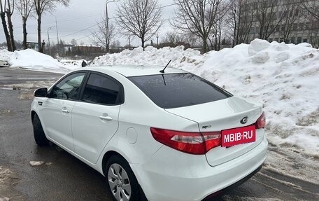 KIA Rio III рестайлинг, 2014 год, 890 000 рублей, 7 фотография