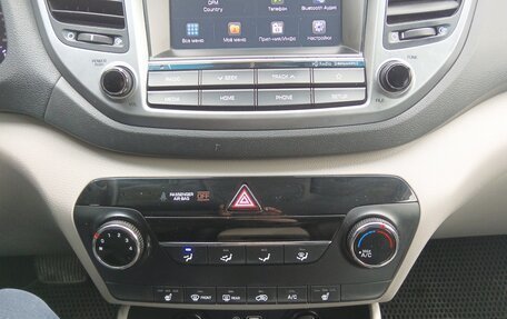 Hyundai Tucson III, 2017 год, 1 900 000 рублей, 13 фотография