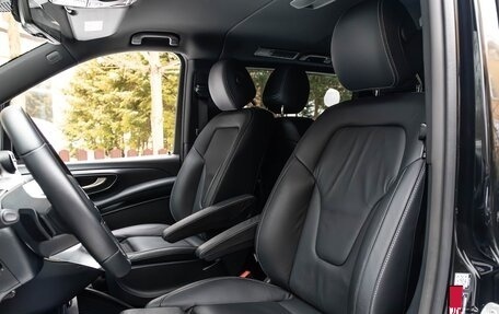 Mercedes-Benz V-Класс, 2024 год, 10 600 000 рублей, 15 фотография