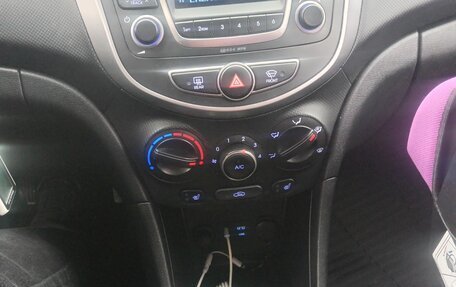 Hyundai Solaris II рестайлинг, 2014 год, 1 190 000 рублей, 16 фотография