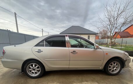 Toyota Camry V40, 2005 год, 700 000 рублей, 3 фотография