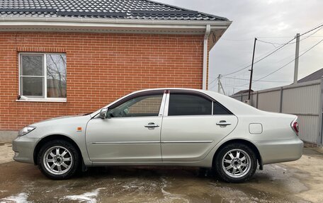 Toyota Camry V40, 2005 год, 700 000 рублей, 2 фотография