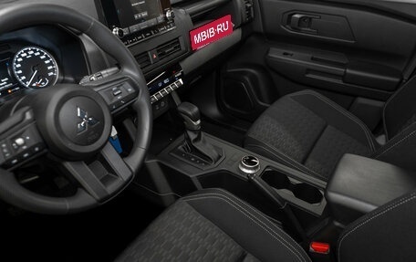 Mitsubishi L200, 2025 год, 4 900 000 рублей, 13 фотография