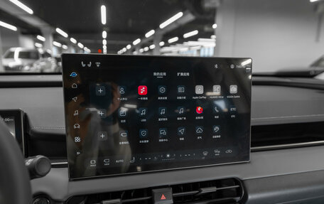 Toyota RAV4, 2025 год, 4 850 000 рублей, 16 фотография