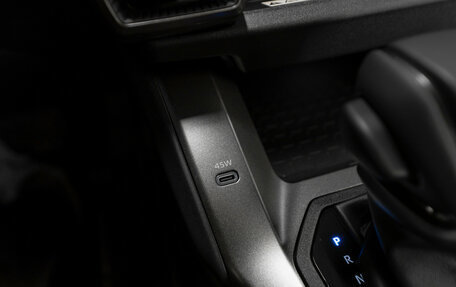 Toyota RAV4, 2025 год, 4 850 000 рублей, 22 фотография